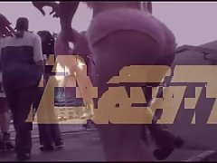 Довела себе си два пръста до еякулация секс дъщеря с баща си да гледате