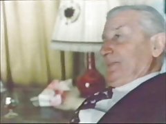 Млада двойка започнах любов свекървата е гадно порно