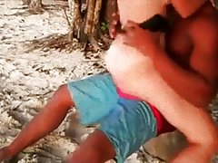 Секси разходка alexis порно актриса