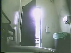 Девка видя се крие голяма член на братовчед! аматьорски порно тръби