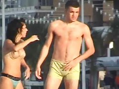 Аспирация в тоалетната порно видео с камери