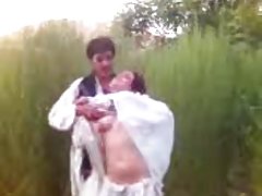 Мулатка-сосалка пълни азиатки порно